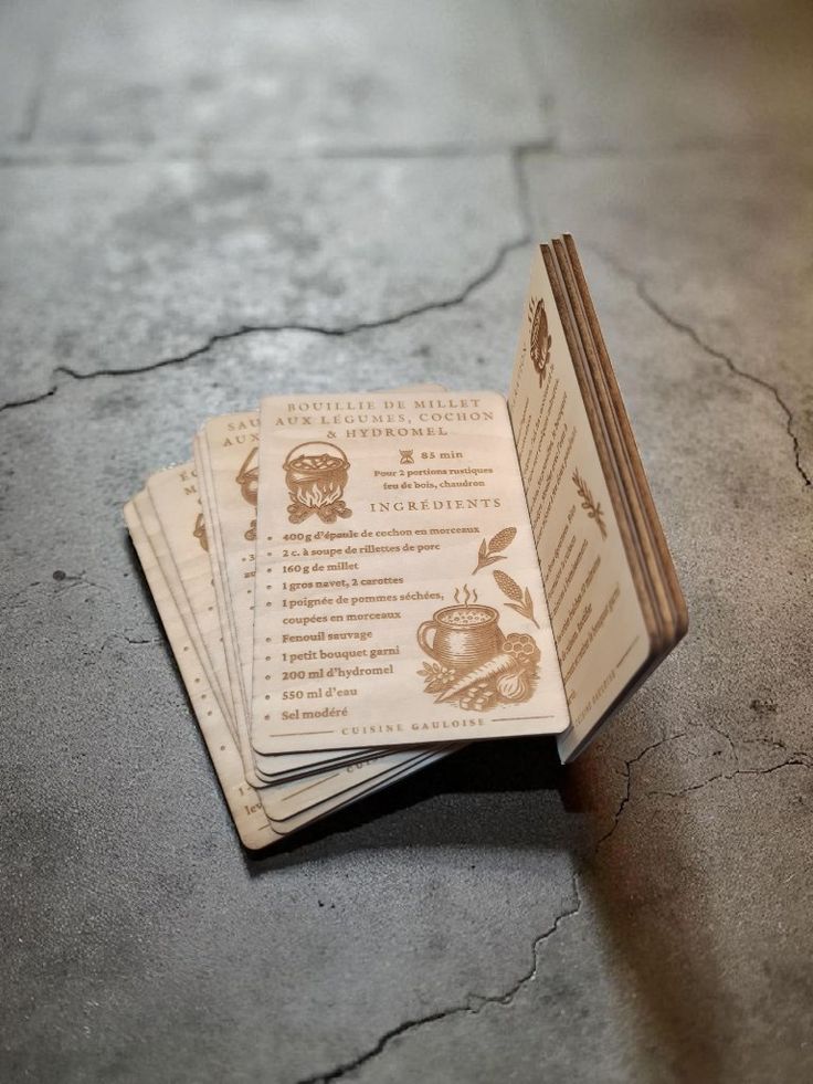 Cartes de recettes de cuisine Gauloise gravées sur bois