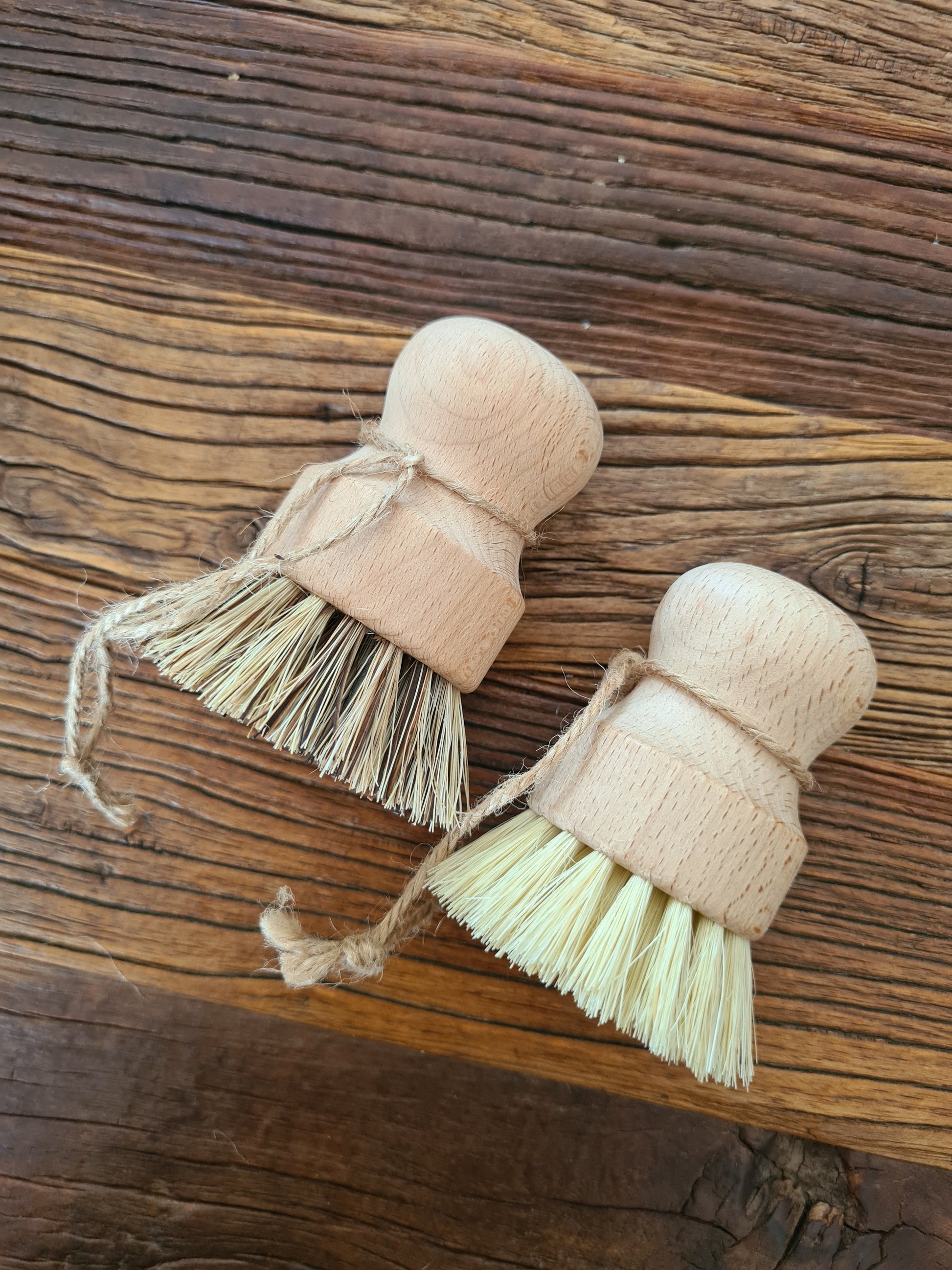  Brosses en fibres 100  naturelles.  Kit pour entretenir le chaudron. 