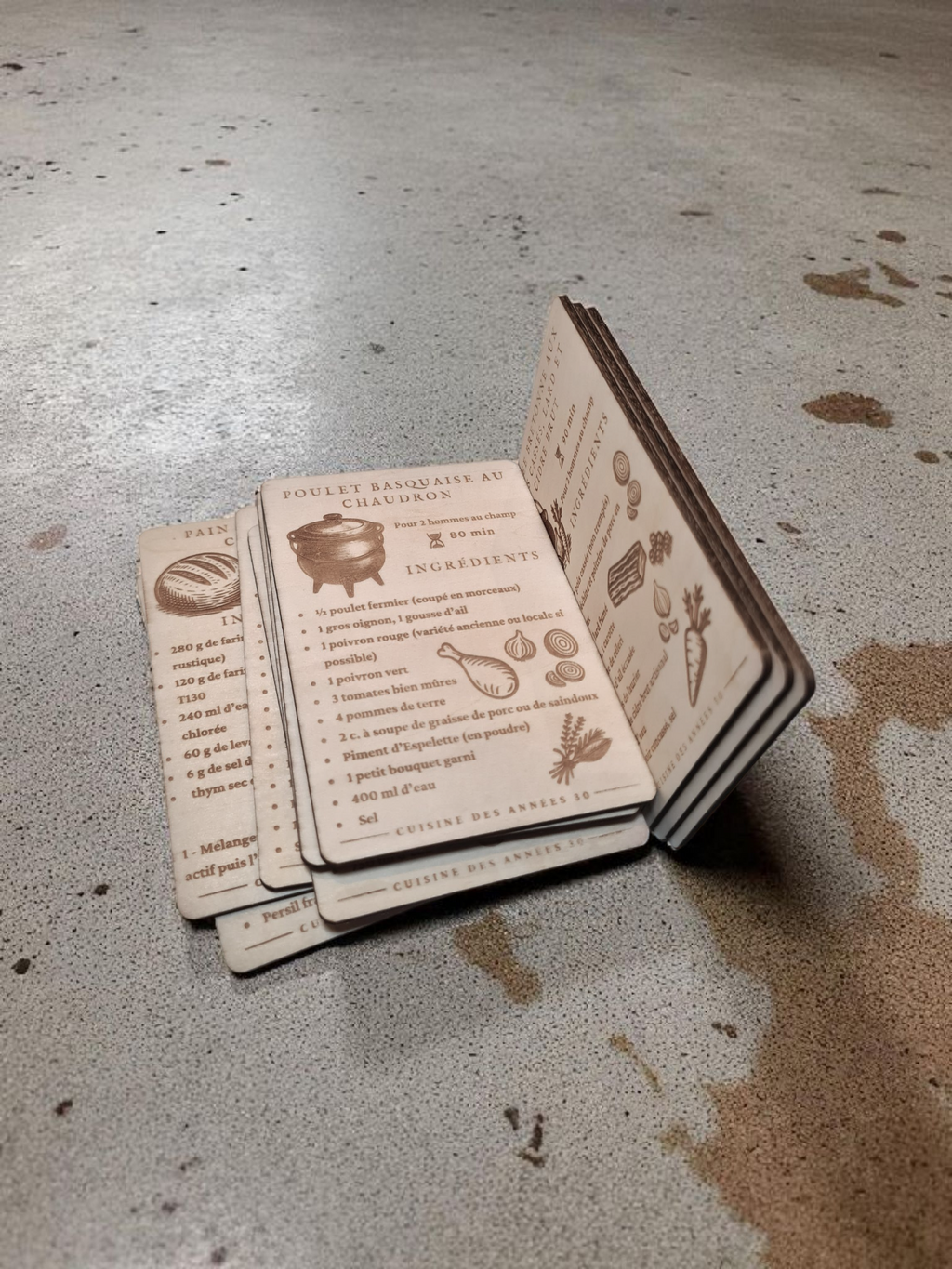 Coffret de recettes de cuisine française des années 30 à réaliser au chaudron. 