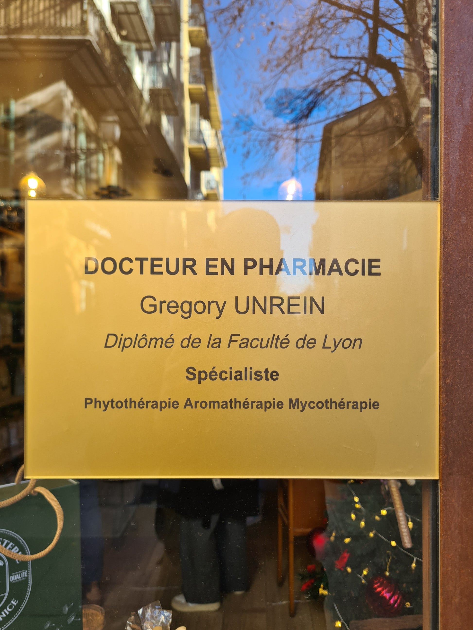 Herboristerie du vieux Nice.
Mélange des Gaules : Le Souffle de Cernunnos 